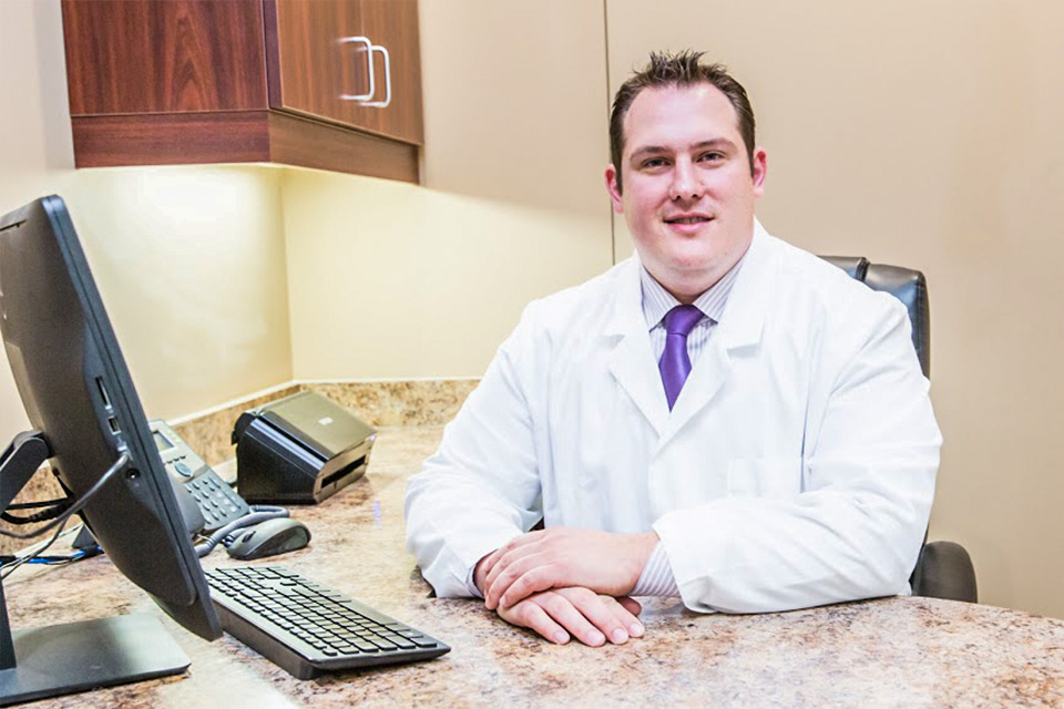 Dr. Travis Schwarz